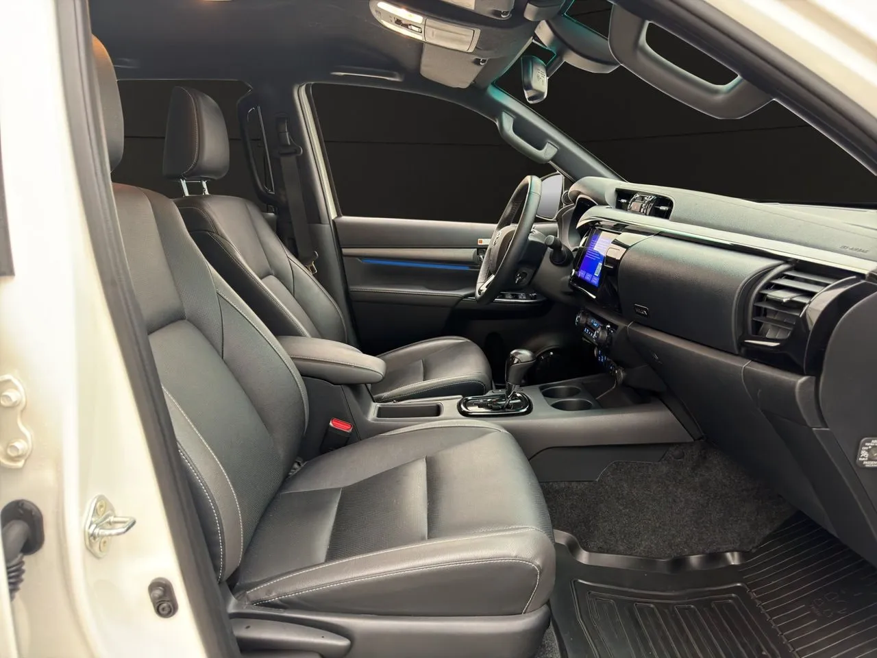 Vehicle image 21