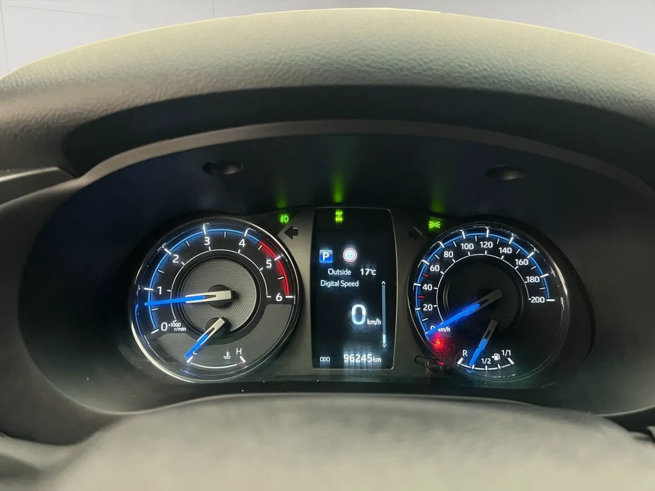 Vehicle image 20