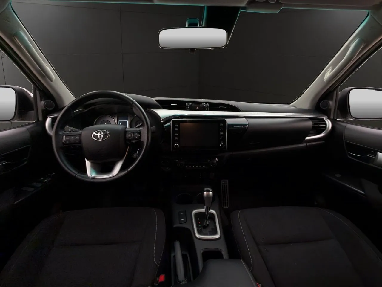 Vehicle image 16