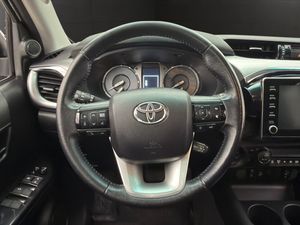 Toyota Hilux bild 18
