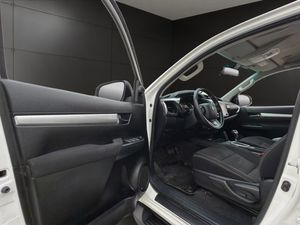 Toyota Hilux bild 14