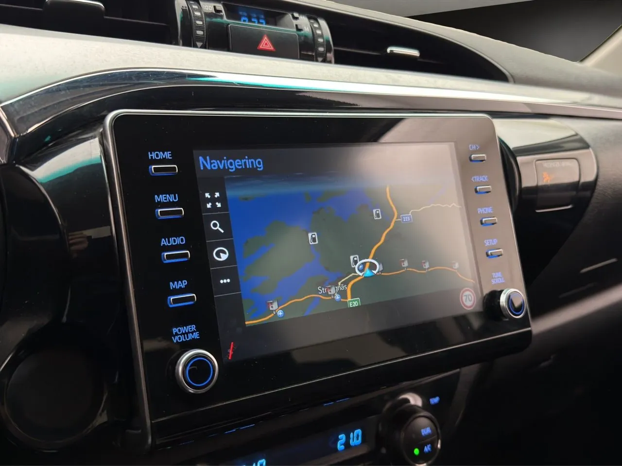 Vehicle image 22