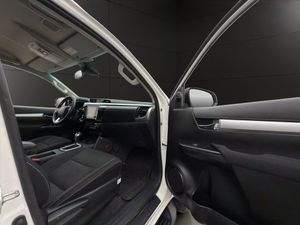 Toyota Hilux bild 31