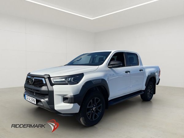 Toyota Hilux Invincible 2.8 4WD M/K-Värm Dragkrok Diff Moms - 2024