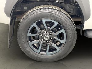 Toyota Hilux bild 31