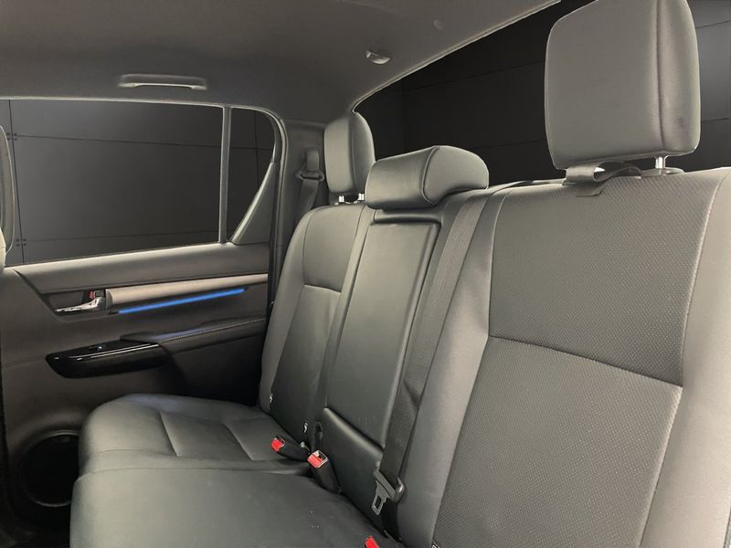 Toyota Hilux bild 24