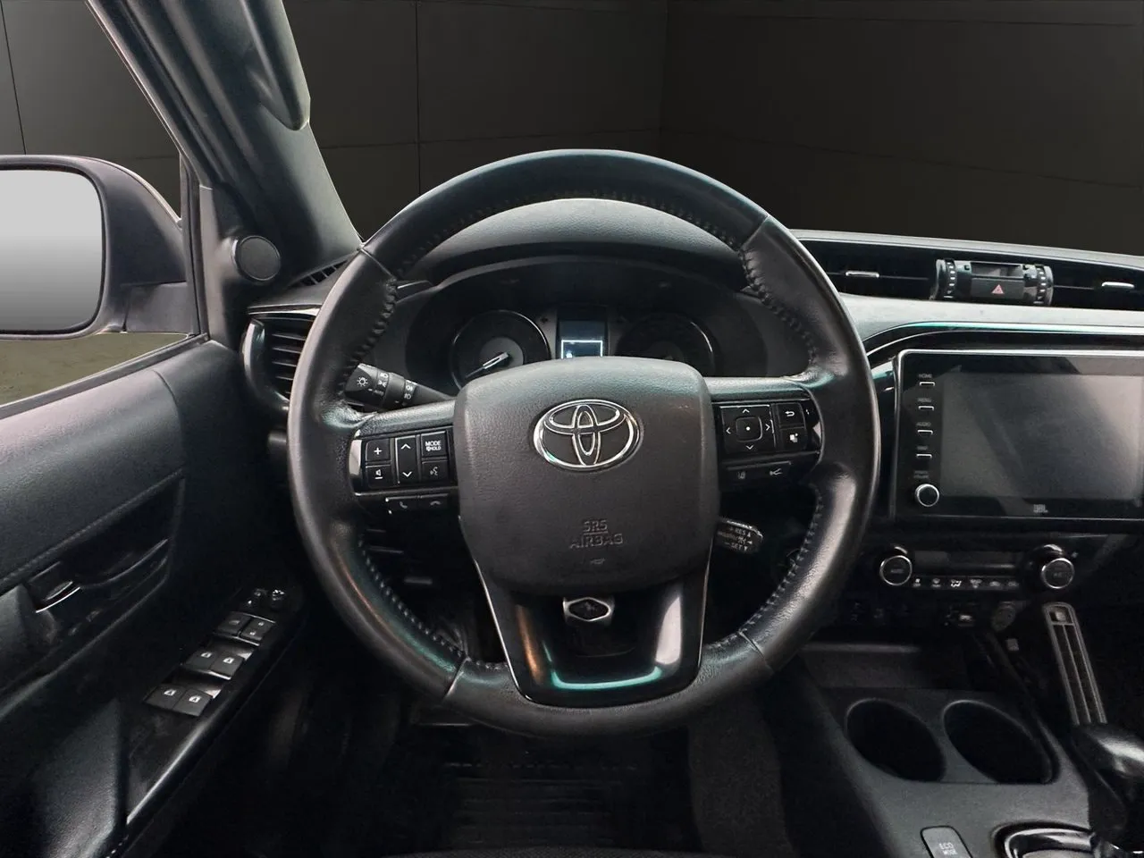 Vehicle image 18