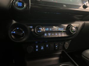 Toyota Hilux bild 25
