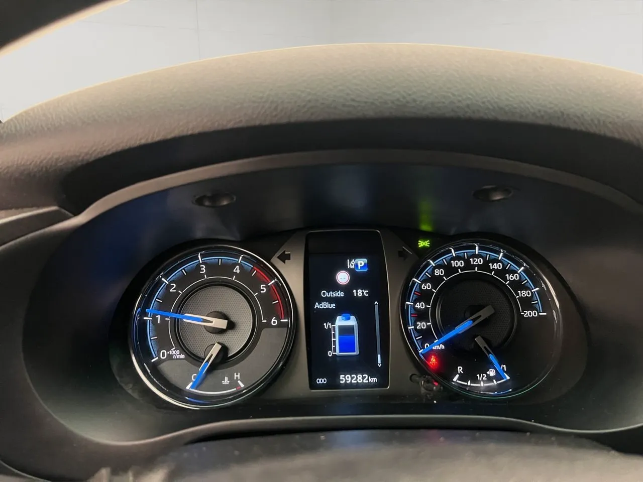 Vehicle image 18