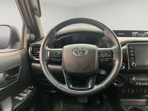 Toyota Hilux bild 18