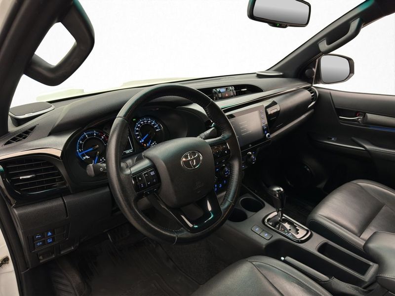 Toyota Hilux bild 17