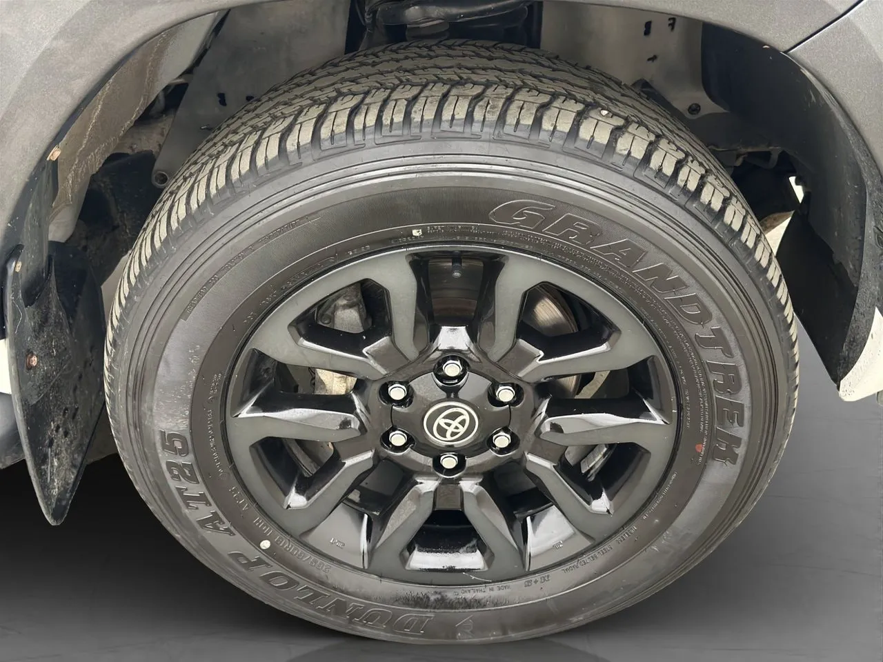 Vehicle image 37