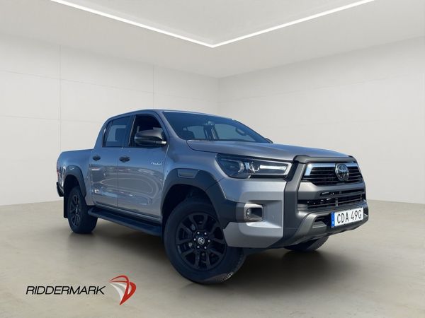 Toyota Hilux Invincible 2.8 MHEV 4WD Drag B-Kamera Diff Moms - 2025