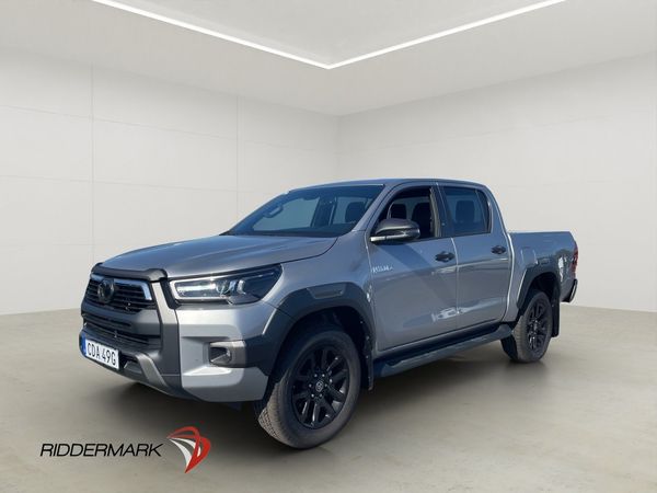 Toyota Hilux Invincible 2.8 MHEV 4WD Drag B-Kamera Diff Moms - 2025