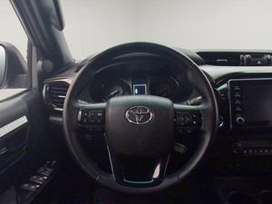 Toyota Hilux bild 16
