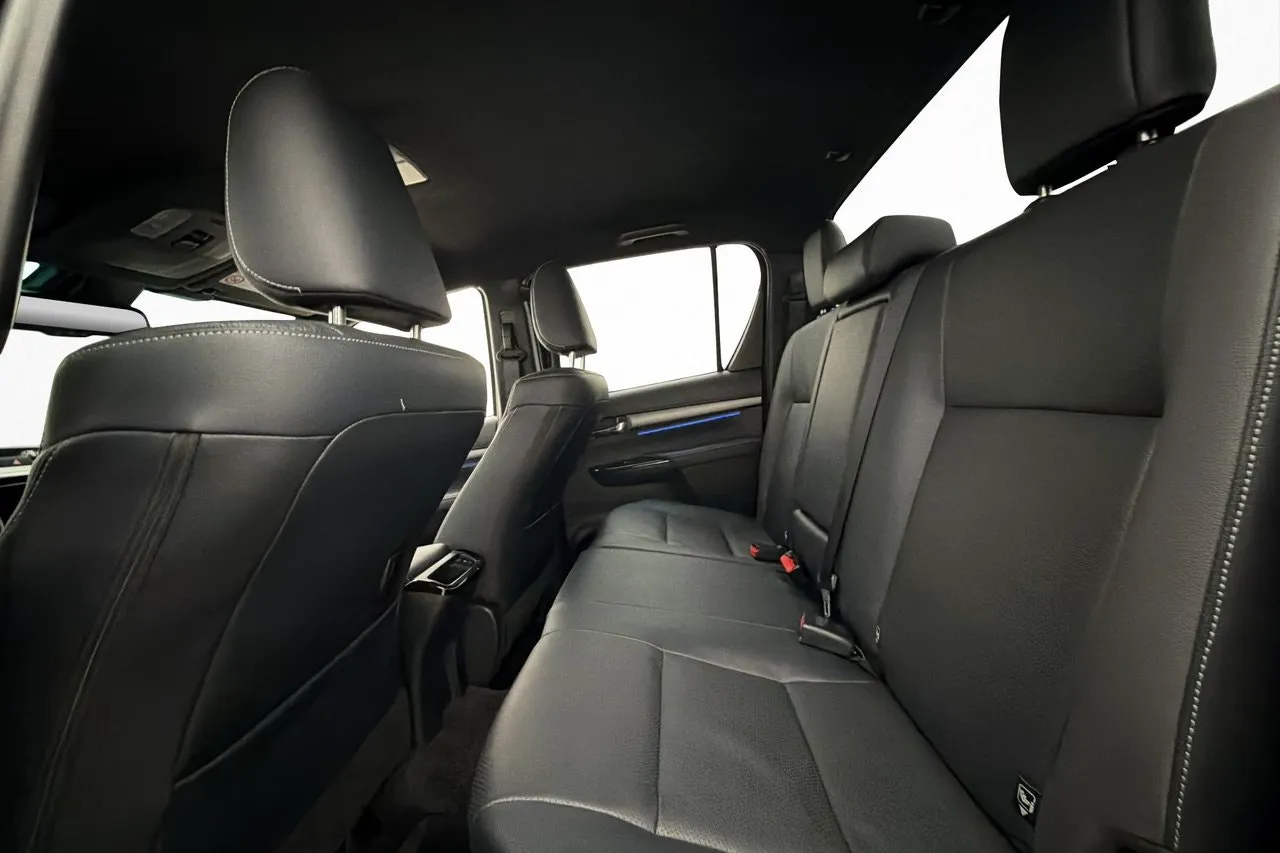 Vehicle image 31