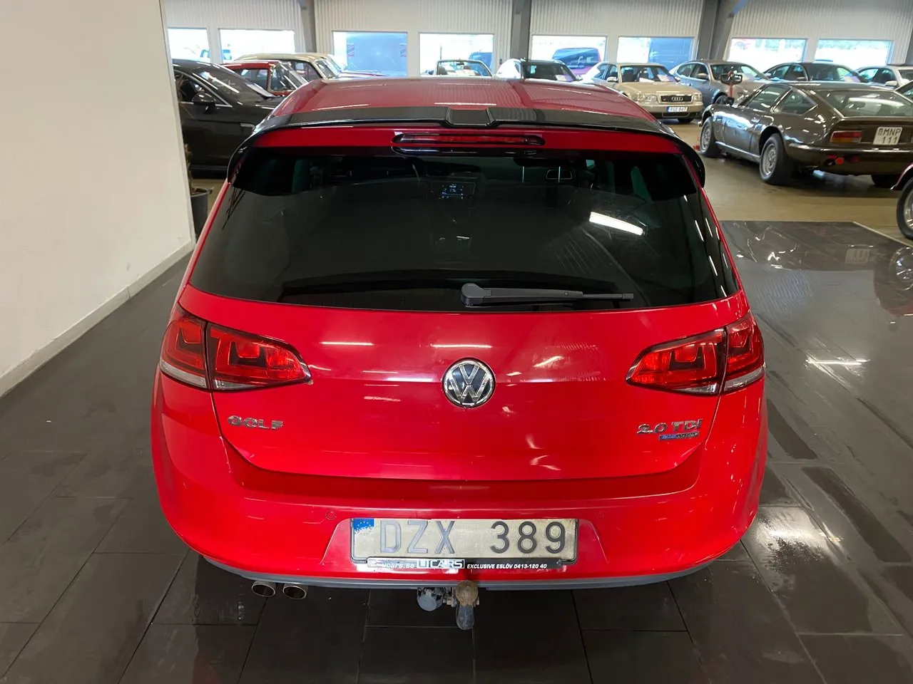 Vehicle image 7