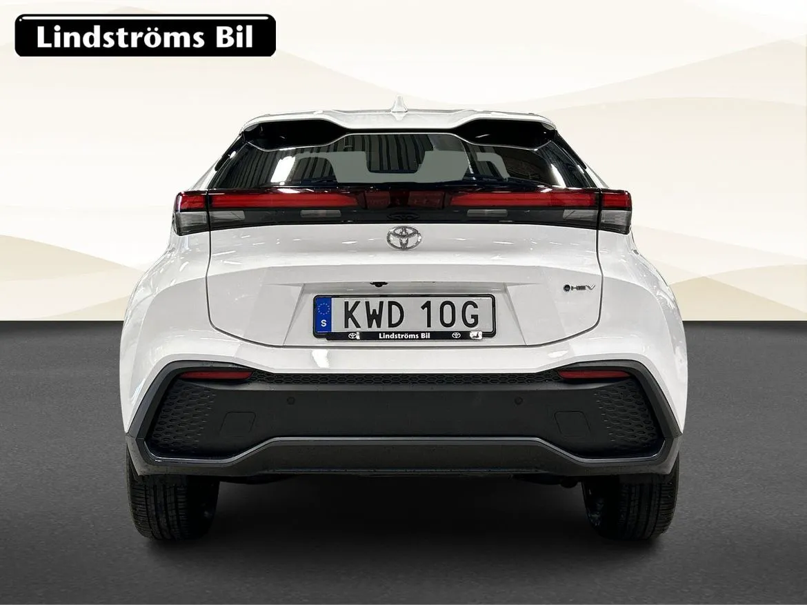 Vehicle image 7