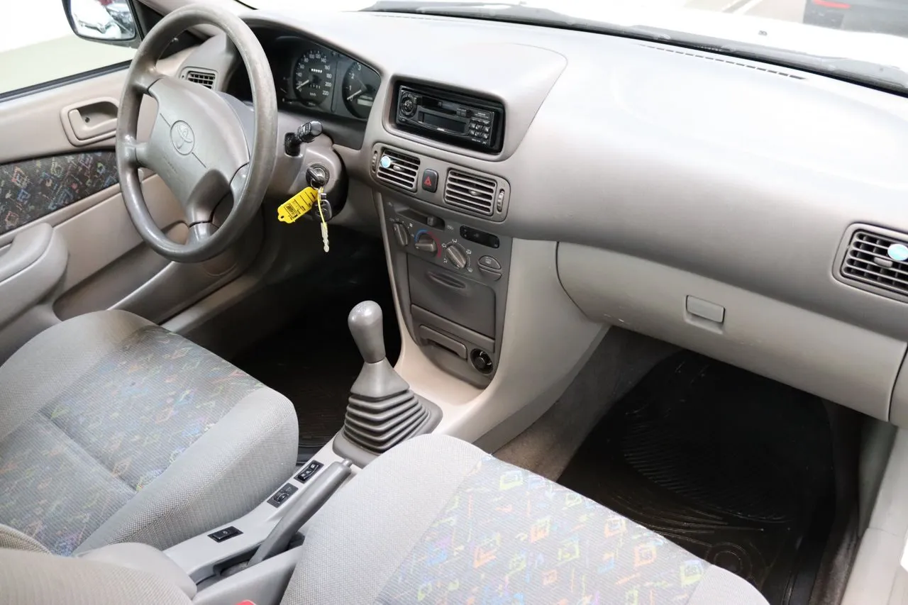 Vehicle image 15