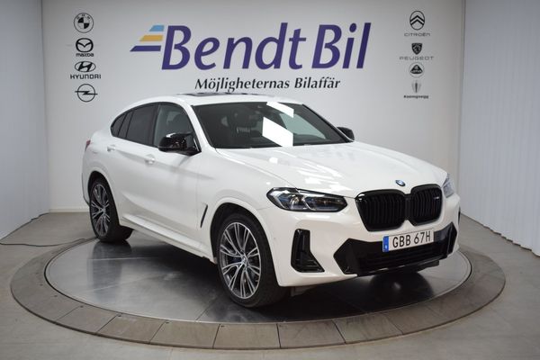 BMW X4 M40i / Laser / Harman Kardon / Panoramaglastak/ Värmare - 2023