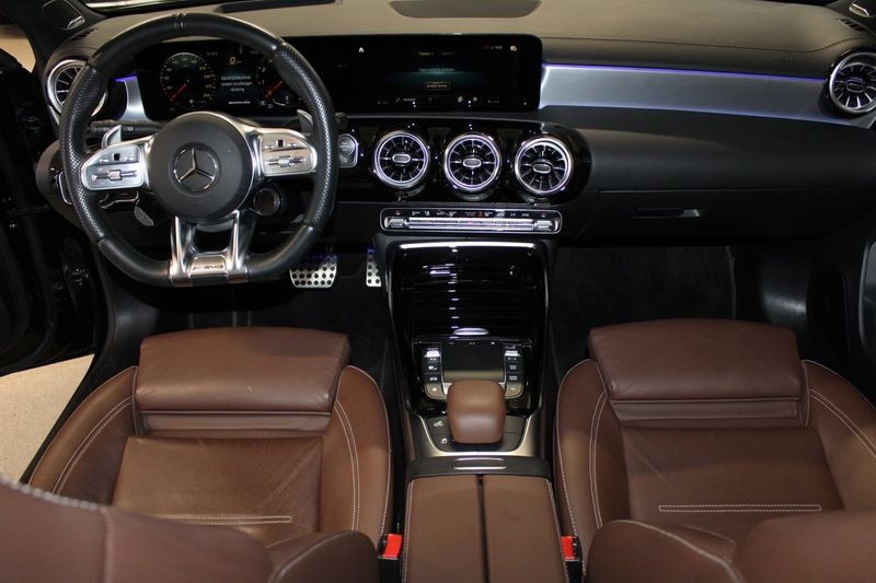 Mercedes A45 AMG bild 19