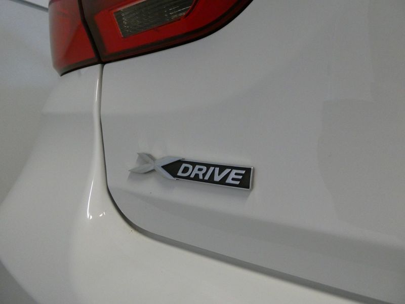 BMW 320 bild 9
