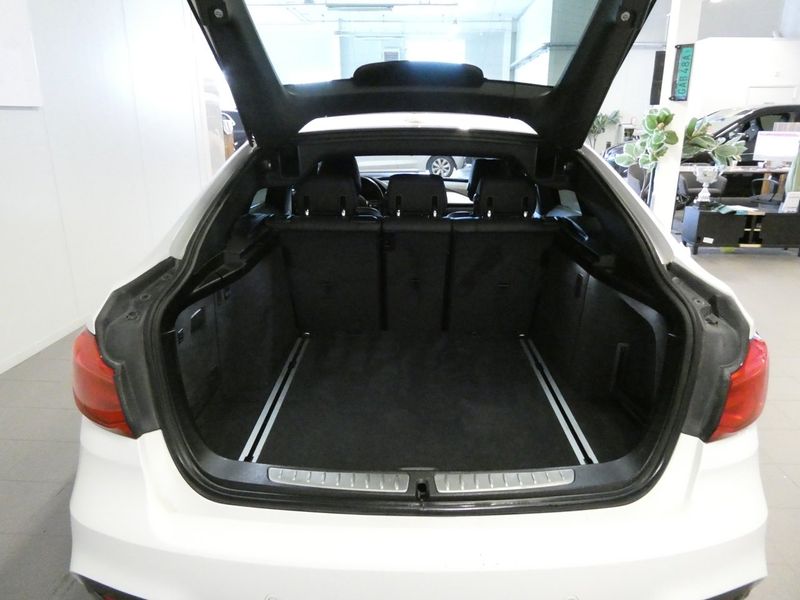 BMW 320 bild 11