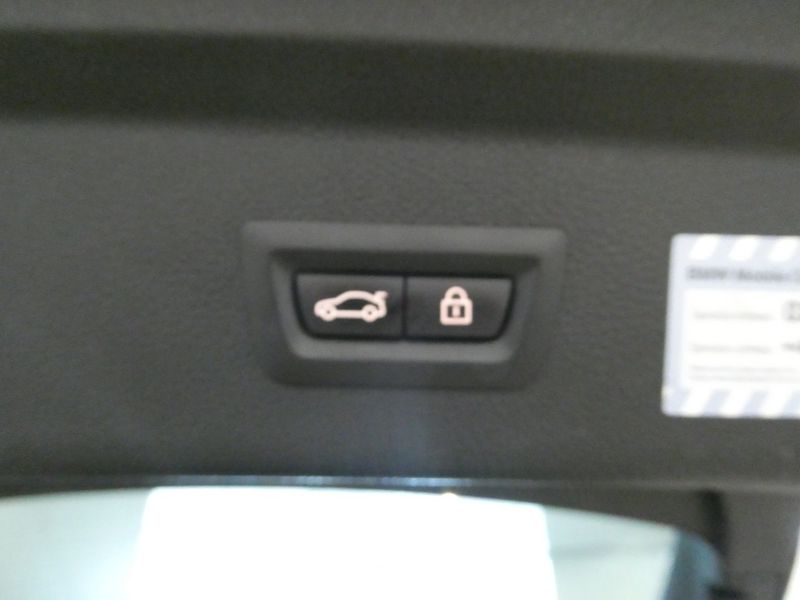 BMW 320 bild 10