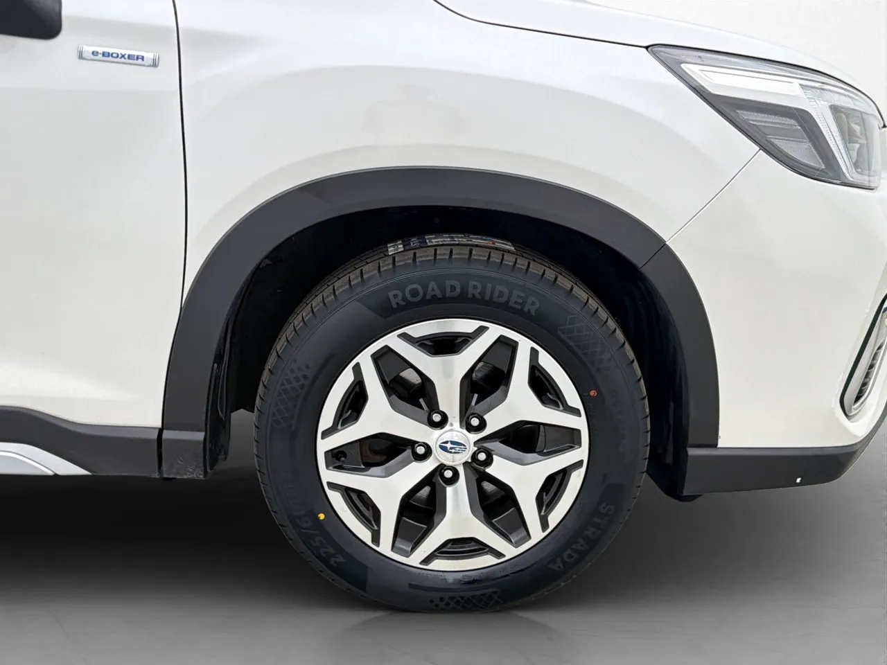 Vehicle image 30
