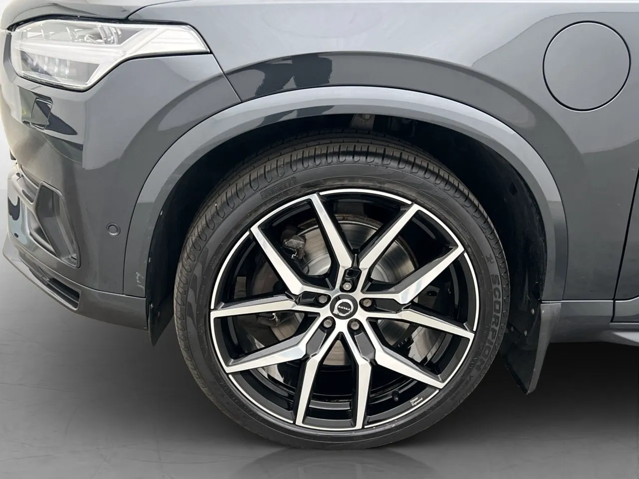 Vehicle image 36
