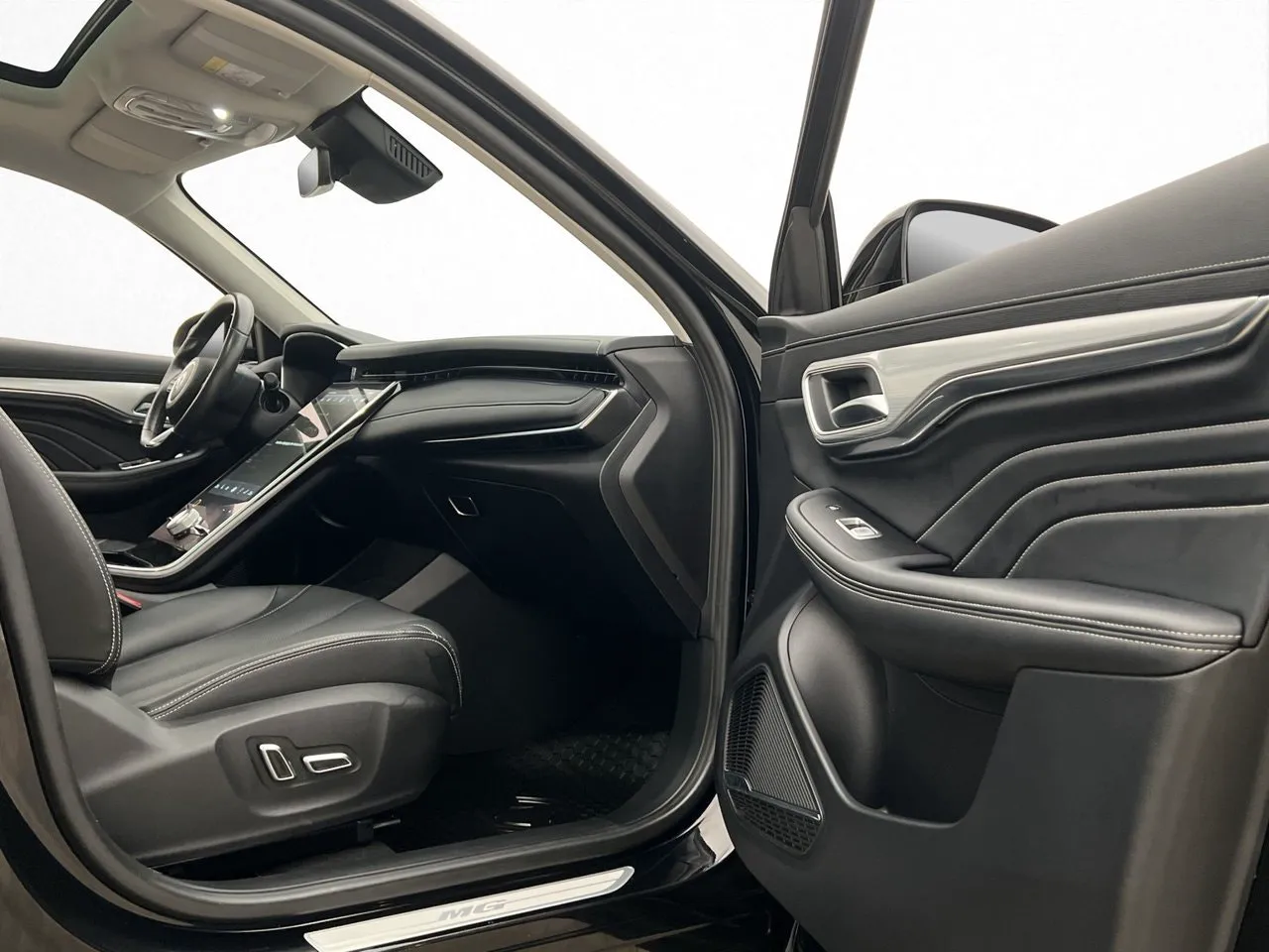 Vehicle image 23