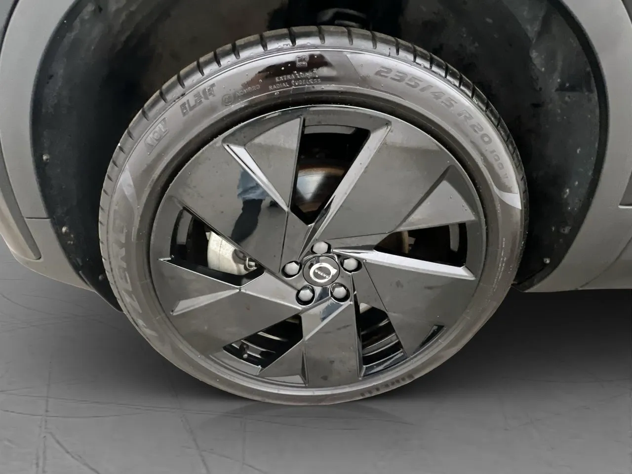 Vehicle image 36