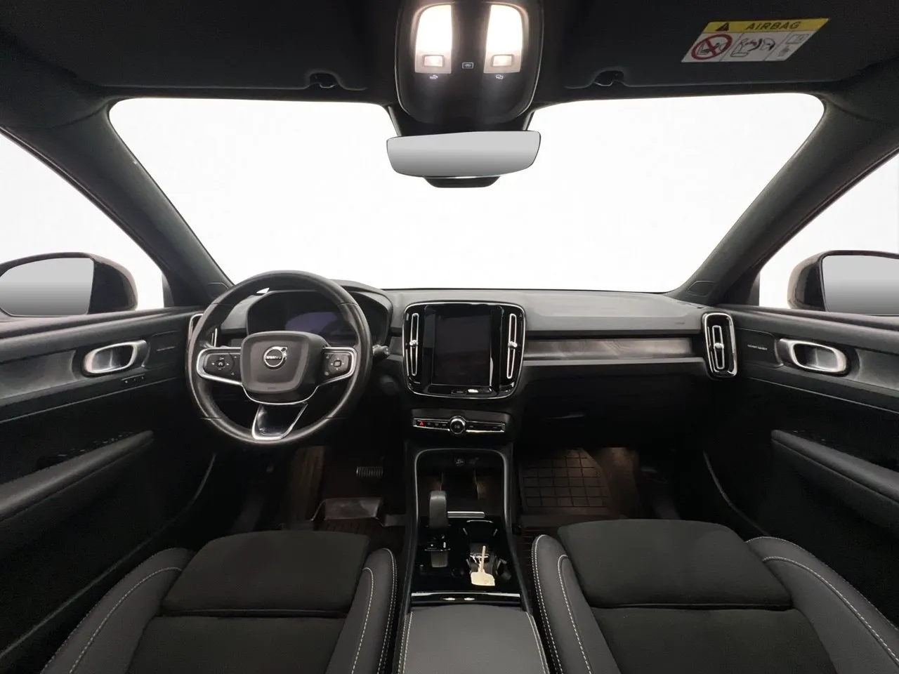 Vehicle image 14
