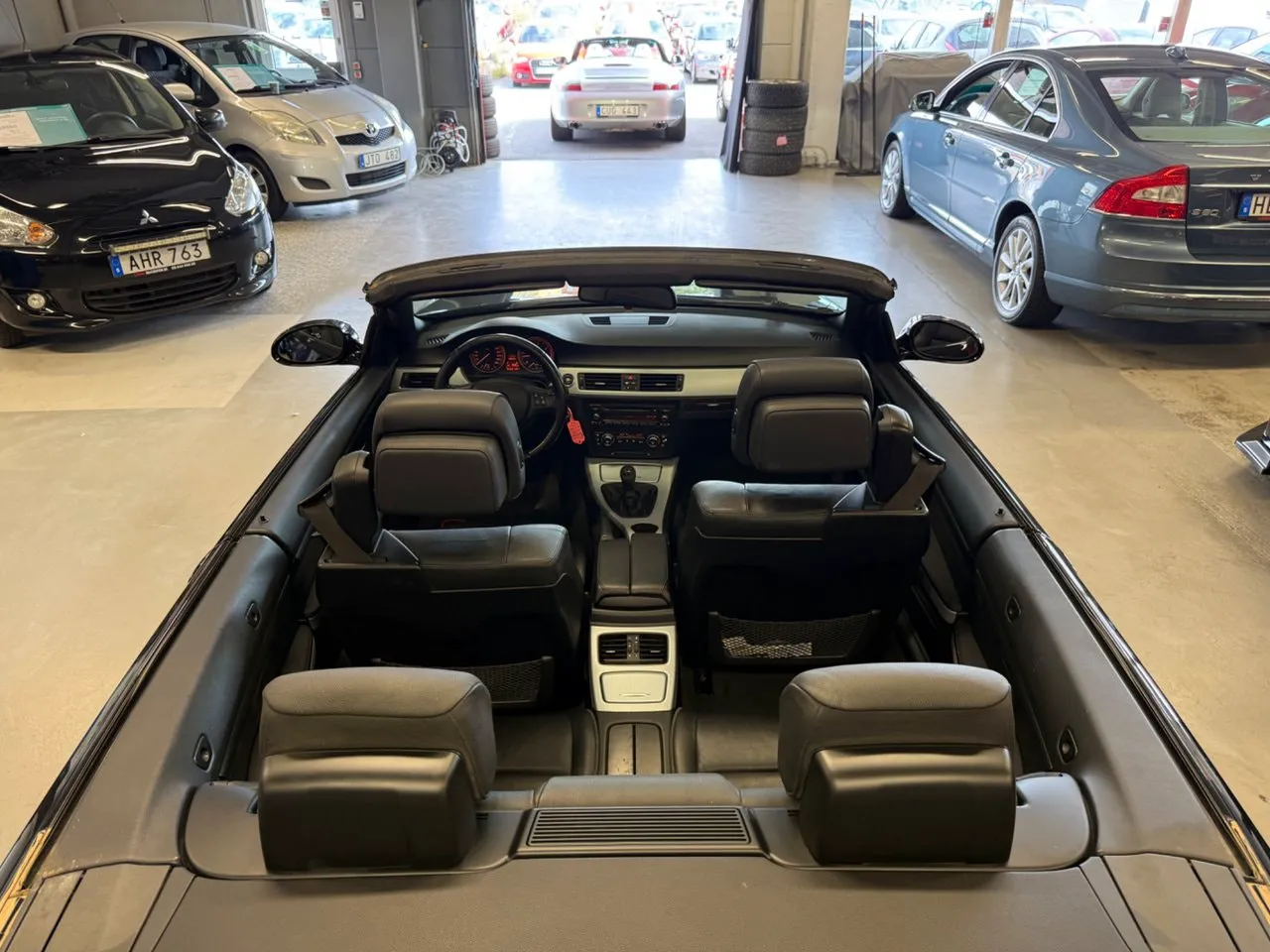 Vehicle image 21