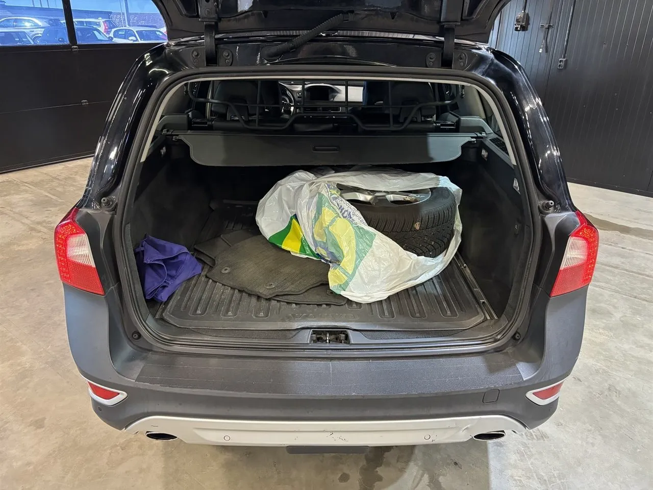 Vehicle image 21