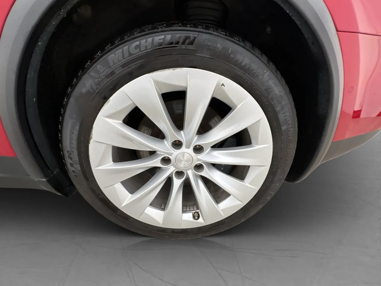 Vehicle image 35