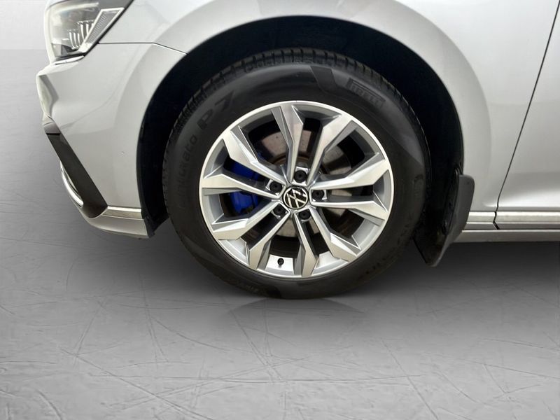 Volkswagen Passat bild 32