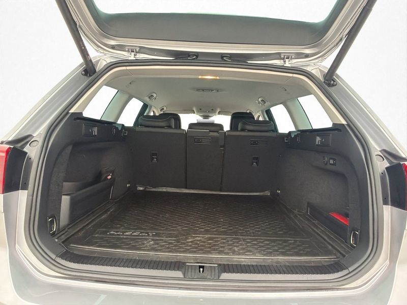 Volkswagen Passat bild 30