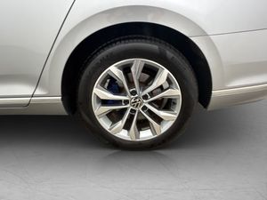 Volkswagen Passat bild 33