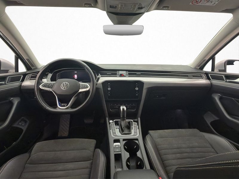 Volkswagen Passat bild 13