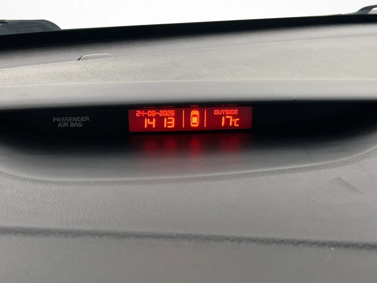 Vehicle image 25