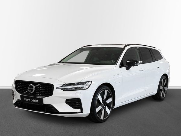 Volvo V60 Recharge T8 Ultimate Dark/ Dragkrok HarmanKardon - 2024