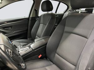 BMW 520 bild 9