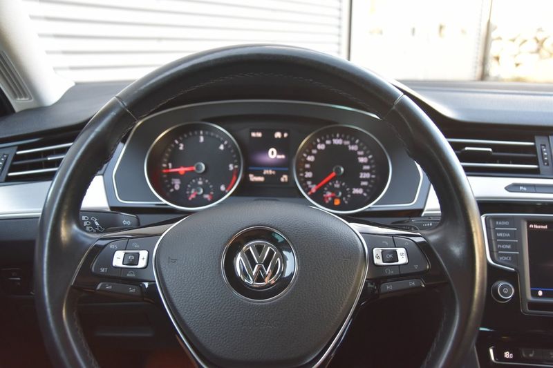 Volkswagen Passat bild 16