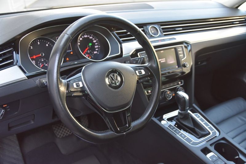 Volkswagen Passat bild 15
