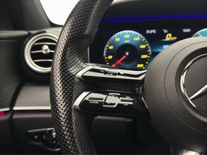 Mercedes E300 bild 17