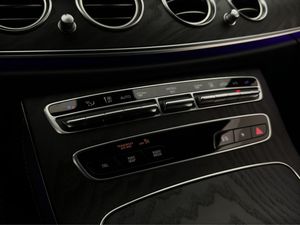 Mercedes E300 bild 25