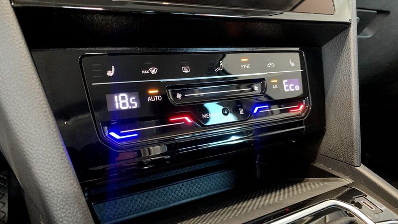 Volkswagen Passat bild 16