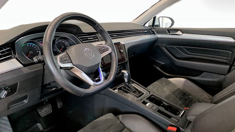 Volkswagen Passat bild 7