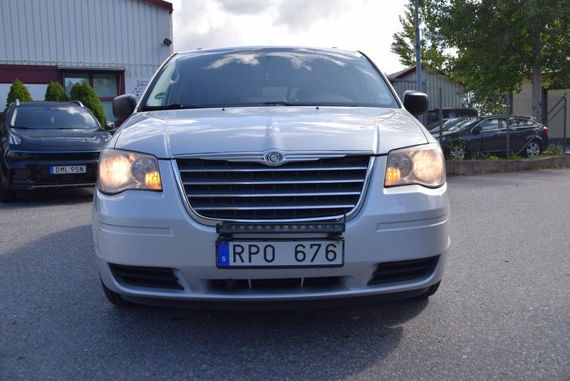 Chrysler Grand Voyager bild 2